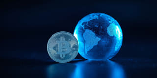 El sistema financiero global convencional incorpora las criptomonedas a su estructura